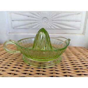 Vintage 30's Large 6" Green Uranium Glass Lemon Citrus Juicer Reamer